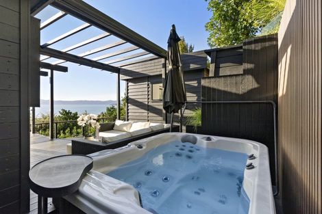 Photo of property in 11 Karaka Street, Eastbourne, Lower Hutt, 5013