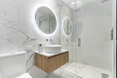 Photo of property in "milford 110" Penthouse, 103/110 Kitchener Road, Milford, Auckland, 0620