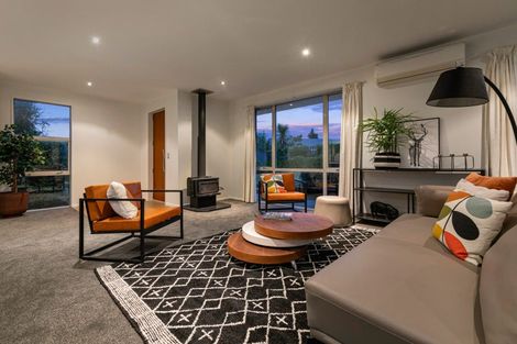 Photo of property in 9 Marbleleaf Lane, Albert Town, Wanaka, 9305