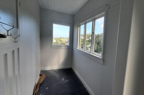 Photo of property in 6 Semeloff Terrace, Aro Valley, Wellington, 6021