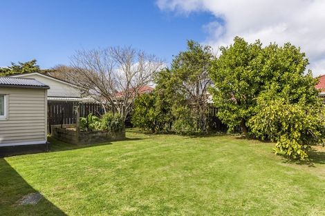 Photo of property in 32 Burundi Avenue, Clendon Park, Auckland, 2103