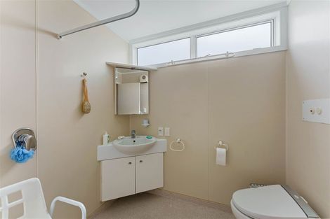 Photo of property in 6 William Street, Waikanae Beach, Waikanae, 5036