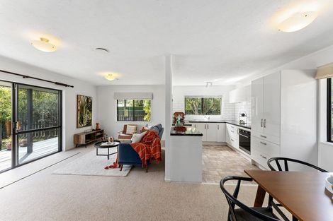 Photo of property in 76a Elizabeth Street, Waikanae, 5036