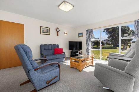 Photo of property in 12 Manly Garden, Paraparaumu Beach, Paraparaumu, 5032