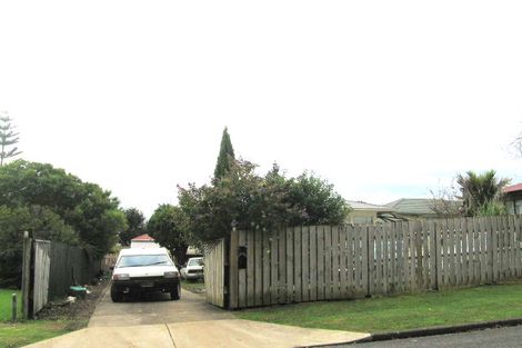 Photo of property in 1 Ross Avenue, Papatoetoe, Auckland, 2025
