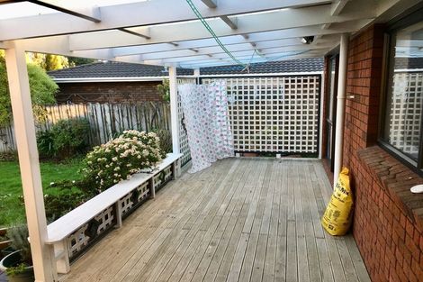 Photo of property in 20 Golfland Drive, Golflands, Auckland, 2013