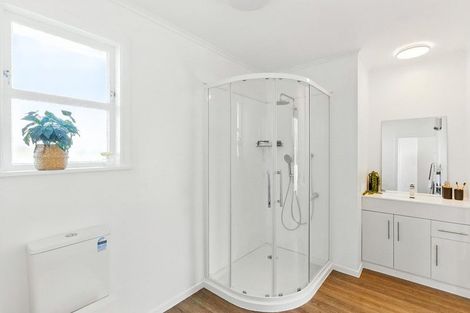 Photo of property in 49 Toru Road, Paraparaumu Beach, Paraparaumu, 5032