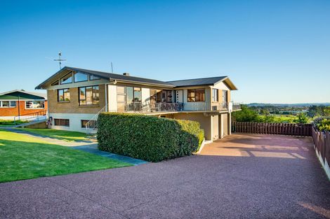 Photo of property in 170 Bombay Road, Bombay, 2675