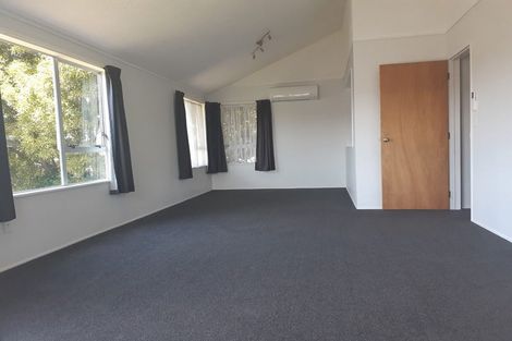 Photo of property in 1 Raelene Place, Massey, Auckland, 0614