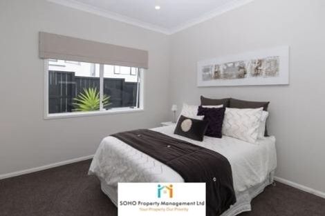 Photo of property in 17 Quedley Court, Eastern Beach, Auckland, 2012