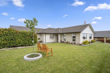 Photo of property in 2 Damien Place, Ohauiti, Tauranga, 3112