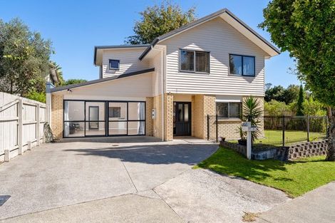 Photo of property in 19 Titch Place, Glen Eden, Auckland, 0602