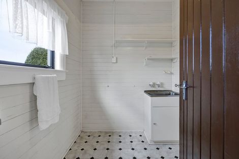 Photo of property in 86 Stanners Street, Eltham, 4322