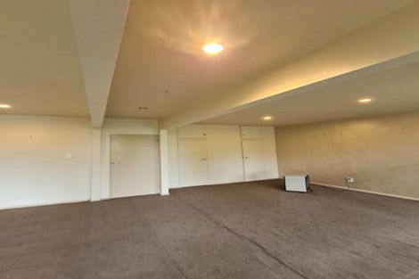 Photo of property in 16 De Val Drive, Titirangi, Auckland, 0604