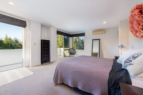 Photo of property in 10 Kahikatea Close, Campbells Bay, Auckland, 0630