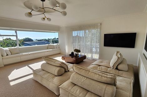 Photo of property in 22 Mcfarlane Street, Oakura, 4314