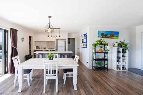 Photo of property in 14 George Street, Bulls, 4818