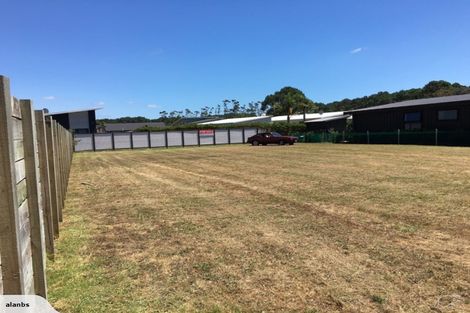 Photo of property in 114 Harbour Drive, Matarangi, Whitianga, 3592