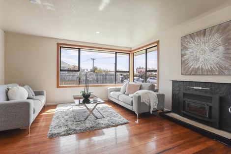 Photo of property in 67 Englefield Road, Northwood, Christchurch, 8051