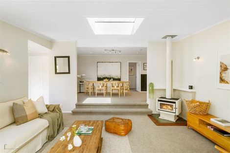 Photo of property in 74 Ferry Parade, Herald Island, Auckland, 0618