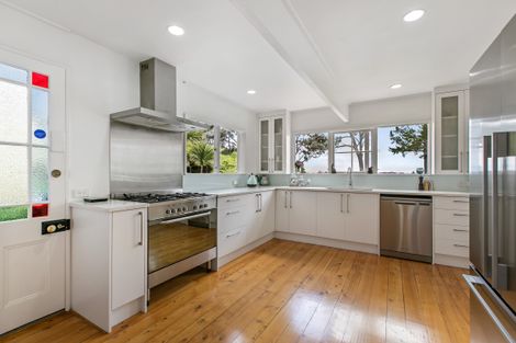 Photo of property in 59 Chatham Avenue, Paremoremo, Auckland, 0632