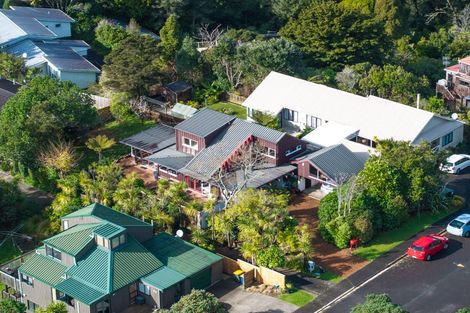 Photo of property in 18 Miraka Place, Birkenhead, Auckland, 0626