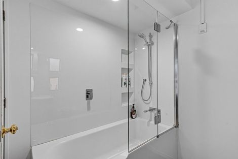 Photo of property in 8b Kiely Lane, Queenstown, 9300