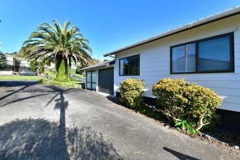 Photo of property in 5 Kaipara Crescent, Helensville, 0800
