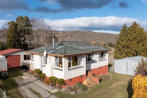 Photo of property in 210 Roxburgh Road East, Roxburgh East, Roxburgh, 9571