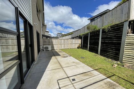 Photo of property in 19 Richard Petterd Way, Swanson, Auckland, 0614