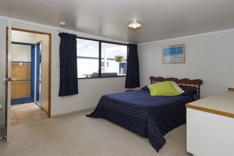 Photo of property in 14 Corinna Street, Welcome Bay, Tauranga, 3112