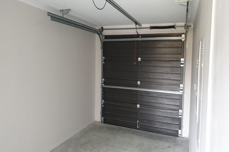 Photo of property in 25 Pukewhero Rise, Westgate, Auckland, 0614