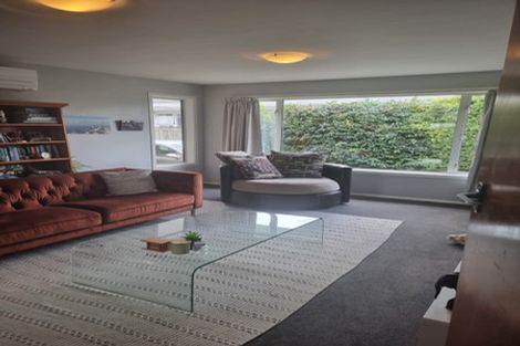 Photo of property in 2/266 Main North Road, Redwood, Christchurch, 8051