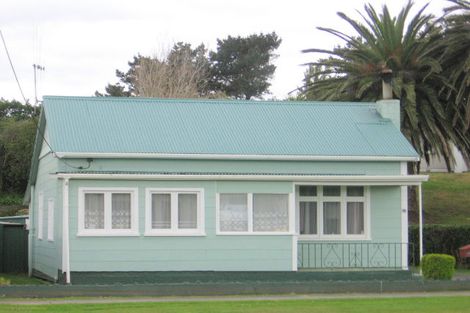 Photo of property in 65 Union Street, Foxton, 4814