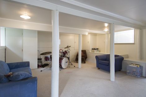 Photo of property in 14 Corinna Street, Welcome Bay, Tauranga, 3112