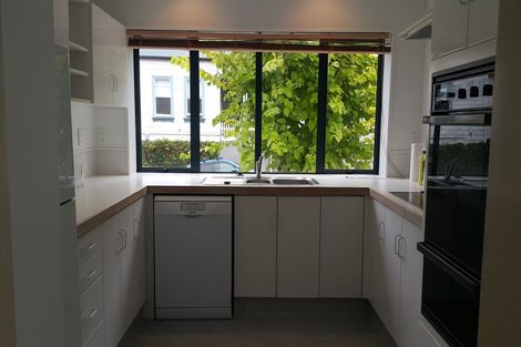 Photo of property in 9/14 Harriett Street, Thorndon, Wellington, 6011