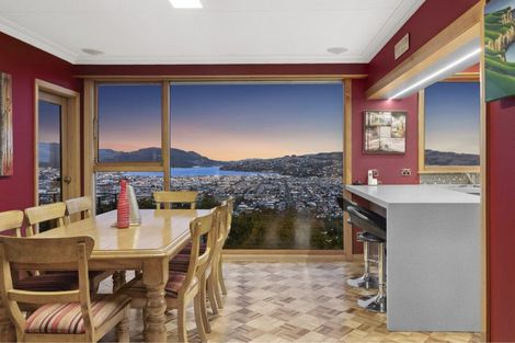 Photo of property in 52 Earls Road, Saint Clair, Dunedin, 9012