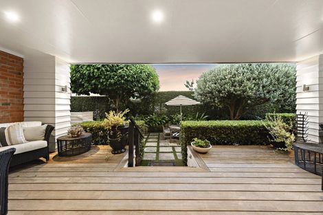 Photo of property in 2 Seaview Road, Remuera, Auckland, 1050
