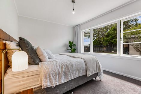 Photo of property in 51 Matipo Road, Te Atatu Peninsula, Auckland, 0610