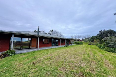 Photo of property in 1435 Old North Road, Helensville, 0875