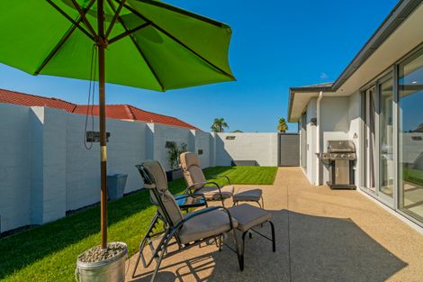 Photo of property in 25 Springbok Avenue, Whitianga, 3510