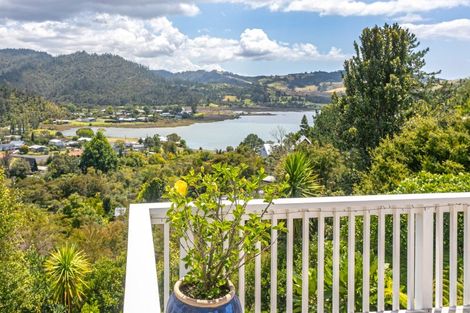 Photo of property in 9 Hillside Lane, Tairua, 3508