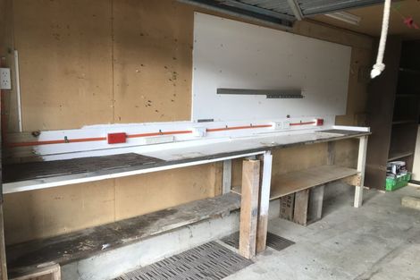 Photo of property in 4/210 Newlands Road, Newlands, Wellington, 6037