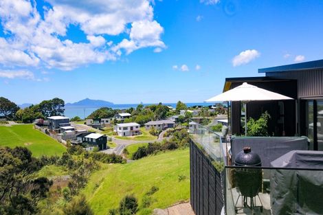 Photo of property in 13 Starlight Place, Langs Beach, 0582