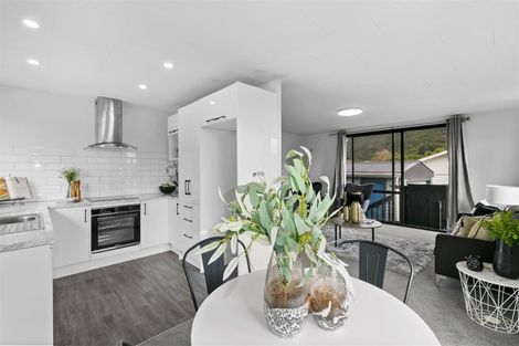 Photo of property in 2/101 Wilkie Crescent, Naenae, Lower Hutt, 5011