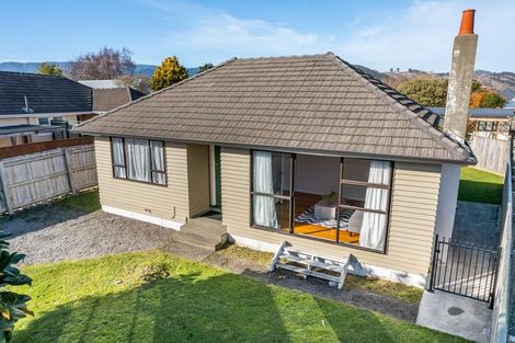 Photo of property in 19 Sheridan Crescent, Trentham, Upper Hutt, 5018