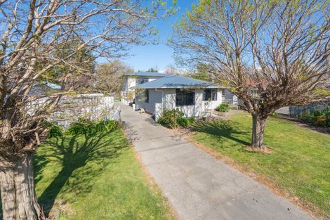 Photo of property in 28 Warwick Crescent, Taradale, Napier, 4112