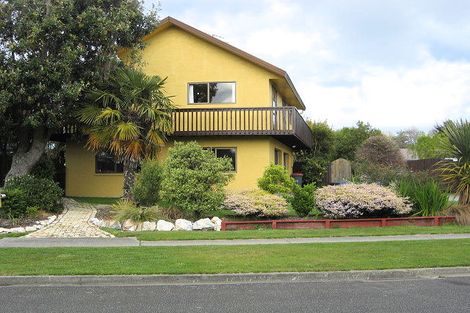 Photo of property in 69 Iwa Street, Mapua, 7005