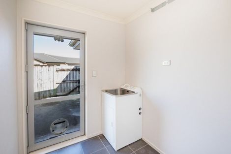 Photo of property in 51 Tennyson Avenue, Kelvin Grove, Palmerston North, 4414