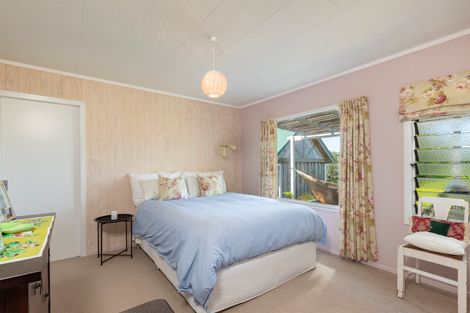 Photo of property in 11 Pah Hill Road, Wharehine, Wellsford, 0973